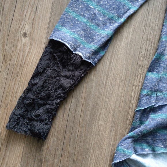 lace and stripe long sleeve NWOT S/M - Picture 2 of 4